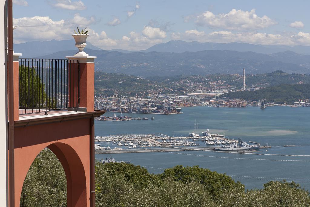 Villa Bellosguardo Apartments La Spezia Exterior photo